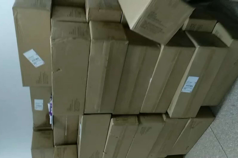 等待發貨的尚科滅蚊燈